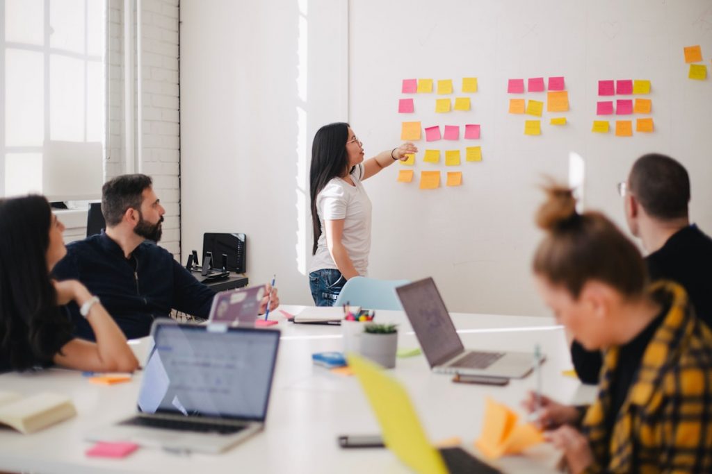 How CircleChat Shifts the Market